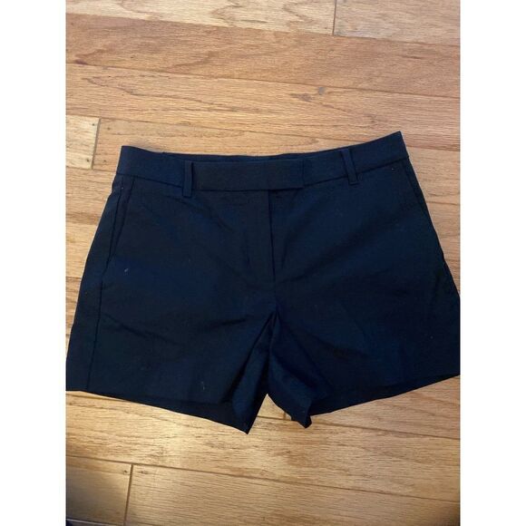 Ann Taylor Women's Petite Devin Fit Black Cotton Slash Pockets Shorts Size 8P - Picture 1 of 10